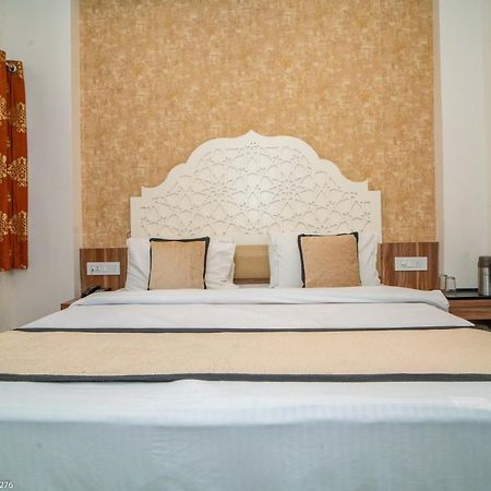The Uddhav Elite Hotel Udaipur Exterior photo