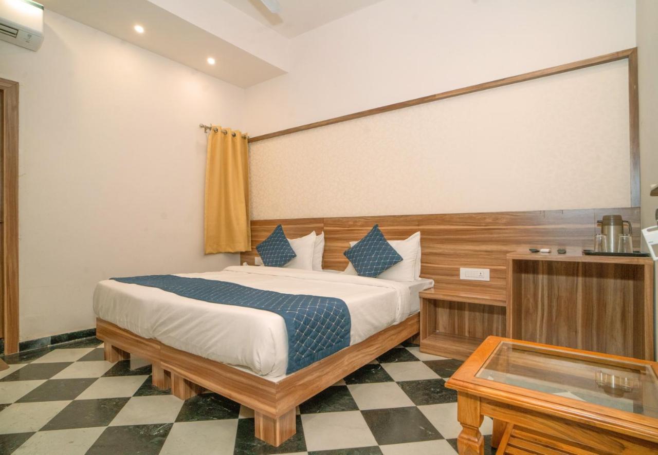 The Uddhav Elite Hotel Udaipur Exterior photo