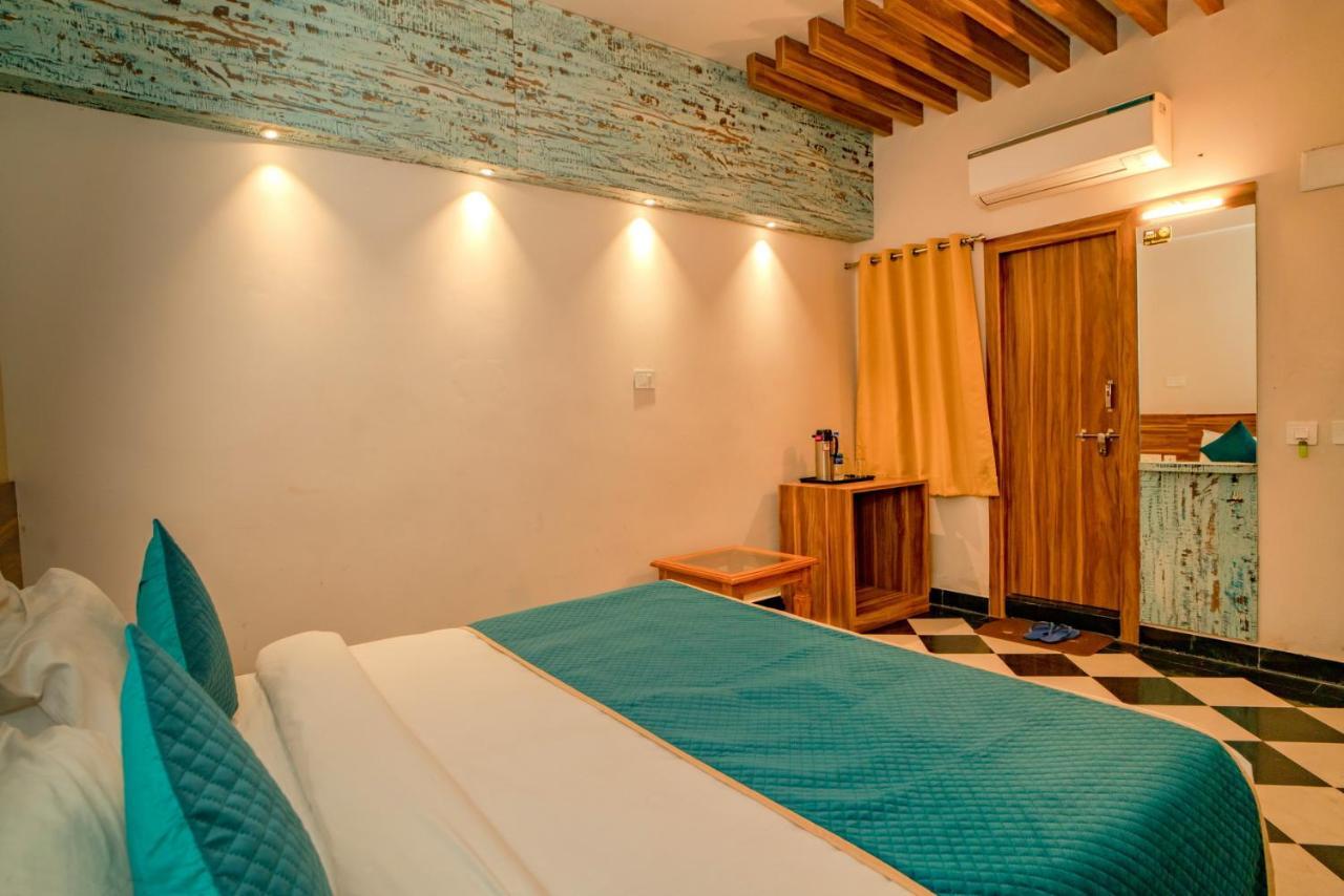 The Uddhav Elite Hotel Udaipur Exterior photo