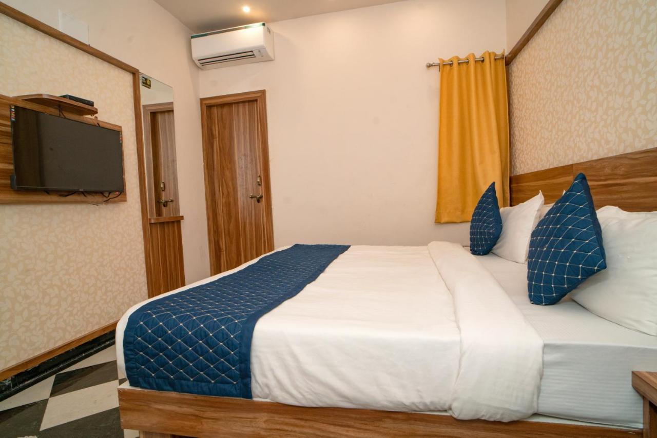 The Uddhav Elite Hotel Udaipur Exterior photo